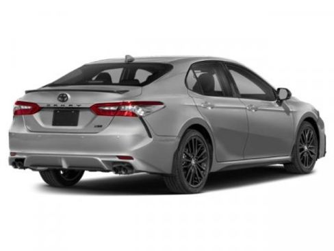 Used 2022 Toyota Camry XSE w/ Navigation Package FWD image 2