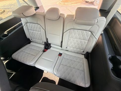 Used 2025 Lincoln Navigator L Black Label AWD/4WD image 26