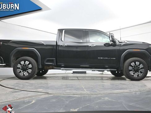 Used 2024 GMC Sierra 2500 Denali w/ Denali Reserve Package image 14
