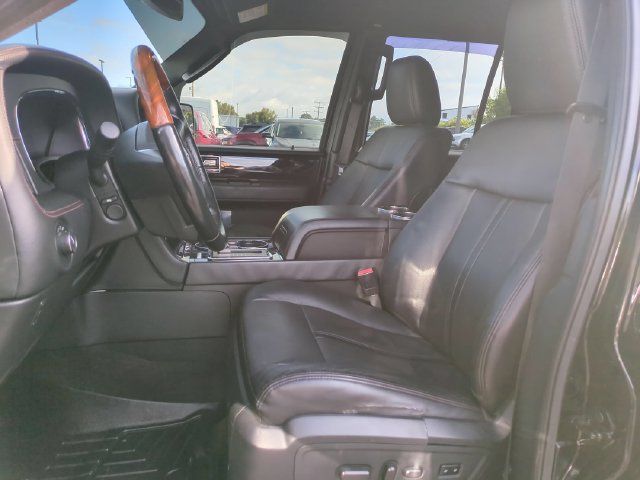 Used 2017 Lincoln Navigator L Reserve AWD/4WD image 7