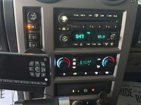 Used 2003 HUMMER H2 w/ Preferred Equipment Group image 24