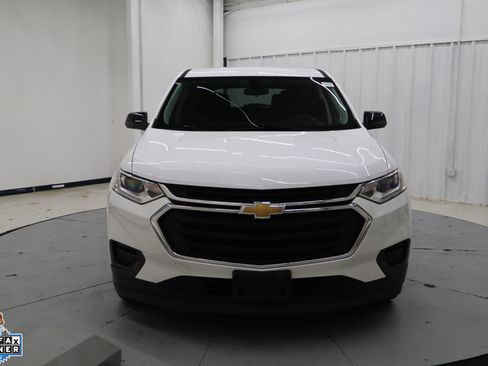 Used 2021 Chevrolet Traverse LS w/ LPO, Floor Liner Package FWD image 9