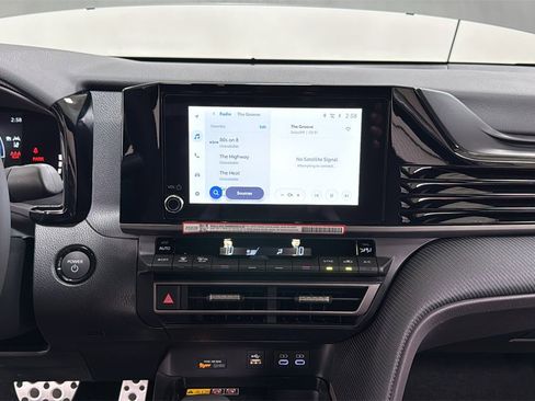 New 2026 Toyota Camry SE image 10