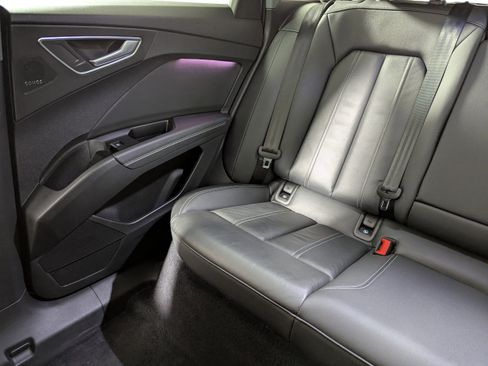 Certified 2023 Audi Q4 e-tron Prestige image 12