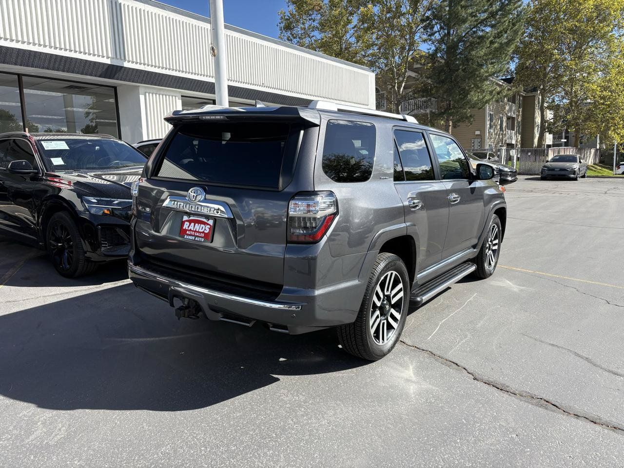 Used 2018 Toyota 4Runner Limited AWD/4WD image 11