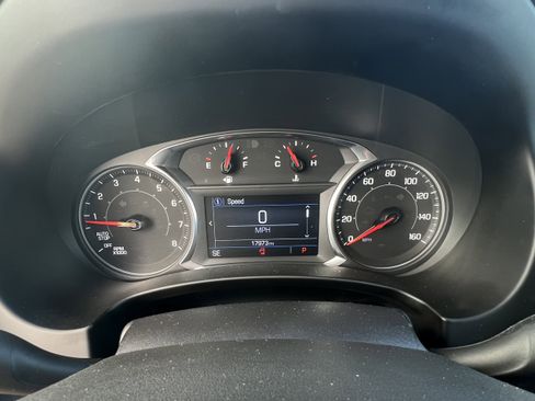 Used 2024 GMC Terrain SLE image 19