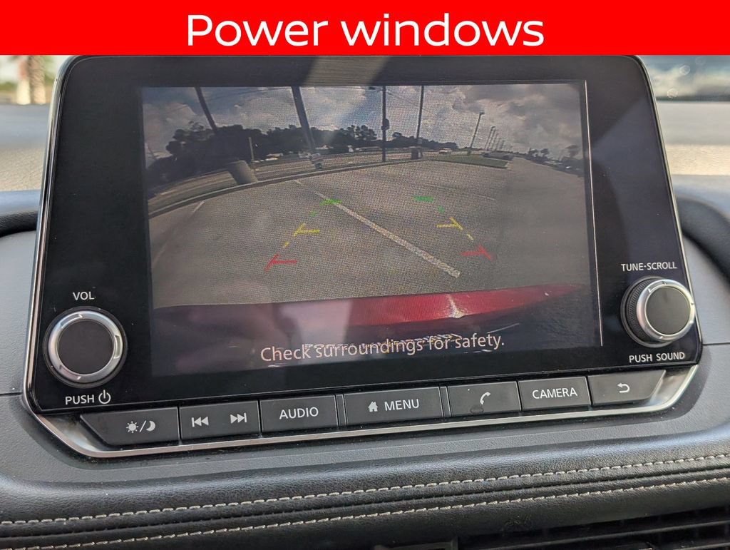 Used 2024 Nissan Rogue SV AWD/4WD image 18