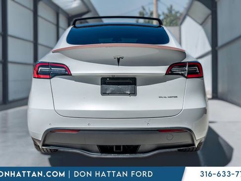 Used 2021 Tesla Model Y Long Range AWD/4WD image 28