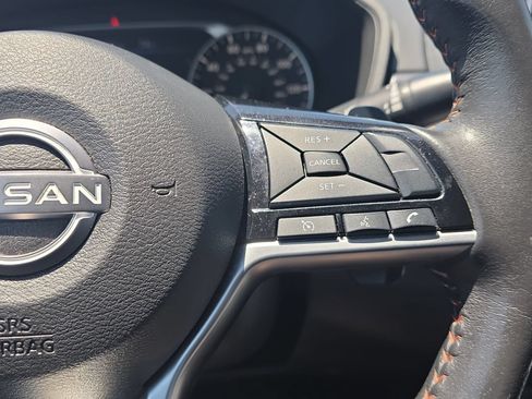 Used 2024 Nissan Altima 2.5 SR FWD image 17
