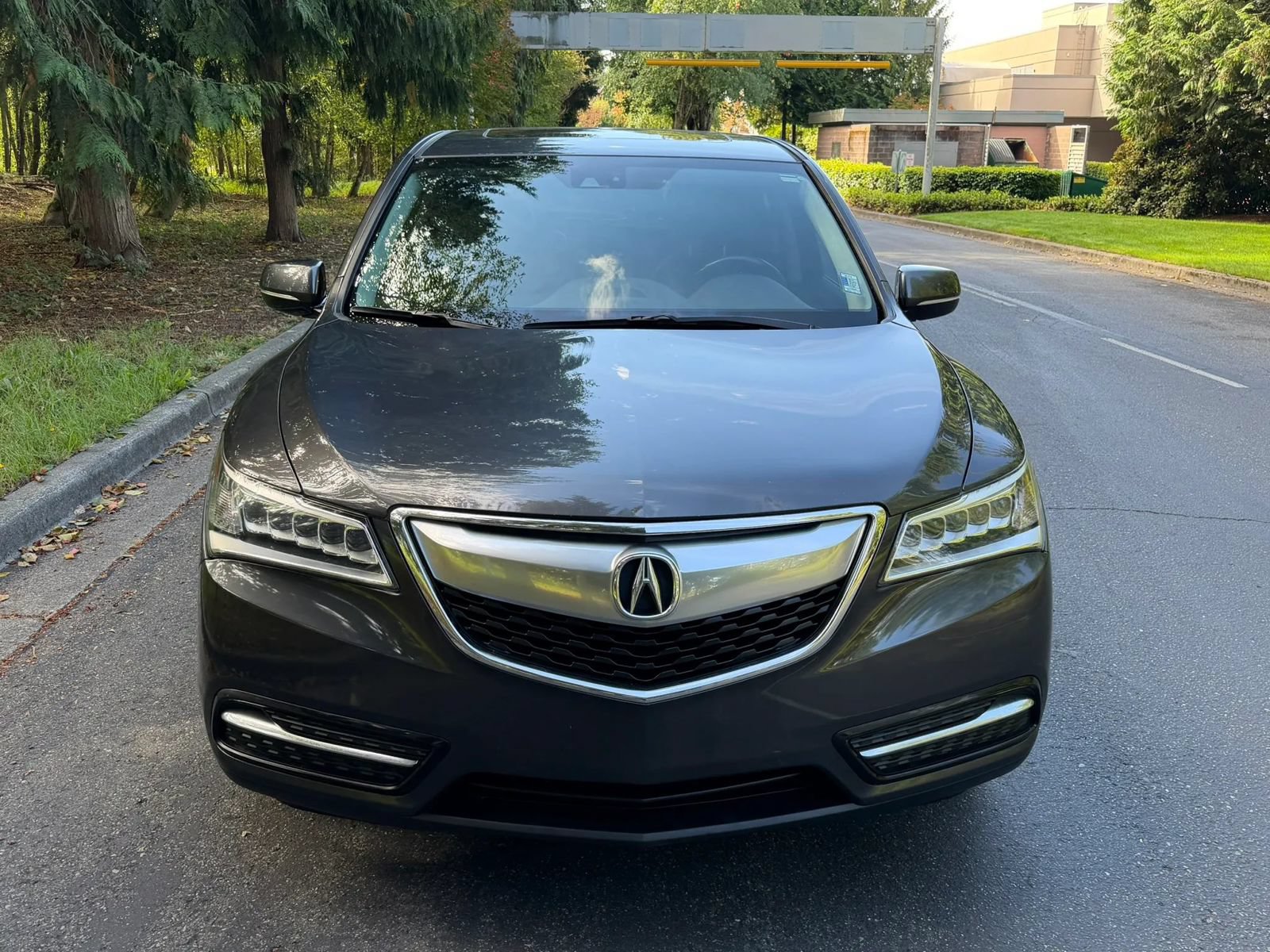 Used 2014 Acura MDX w/ Technology Package AWD/4WD image 3
