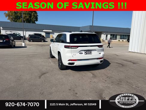 Used 2023 Jeep Grand Cherokee Overland image 11