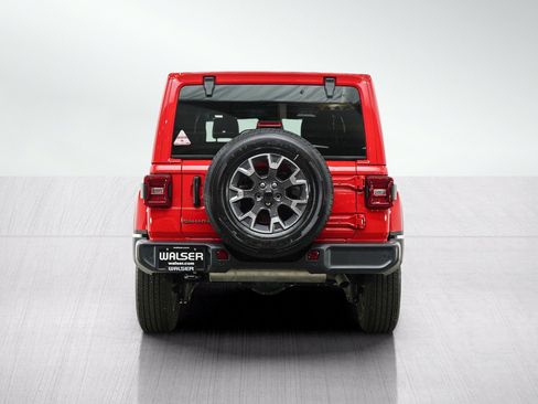 Used 2026 Jeep Wrangler Unlimited Sahara AWD/4WD image 4