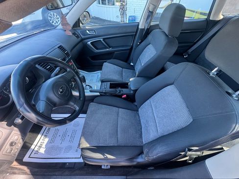 Used 2005 Subaru Outback 2.5i image 11