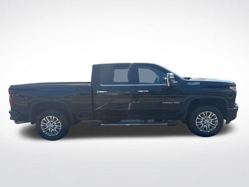 Used 2020 Chevrolet Silverado 2500 High Country w/ Z71 Off-Road Package AWD/4WD image 2