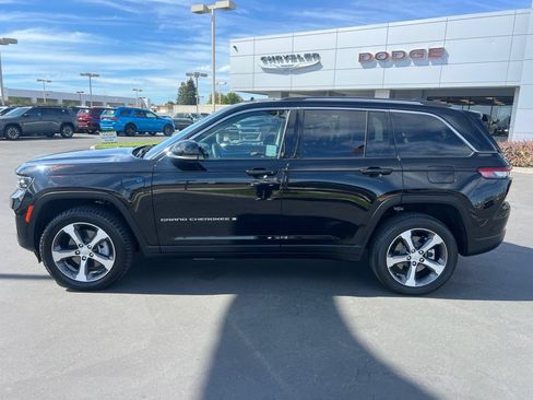 Used 2023 Jeep Grand Cherokee 4WD 4xe image 19
