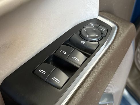 Used 2024 Chevrolet Silverado 1500 RST AWD/4WD image 16