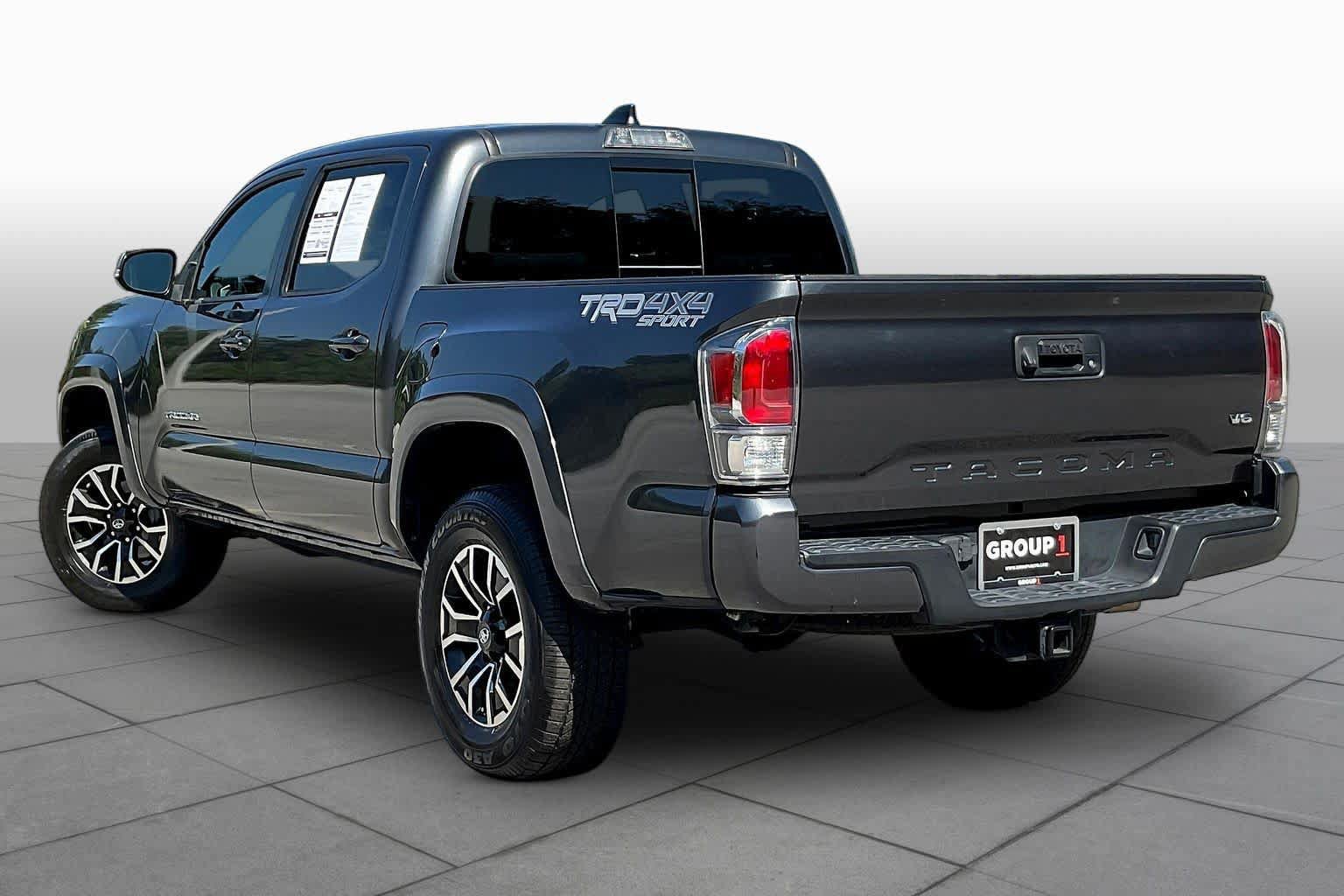Used 2020 Toyota Tacoma TRD Sport AWD/4WD image 12