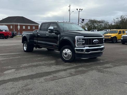 Used 2025 Ford F450 King Ranch w/ Chrome Package image 2