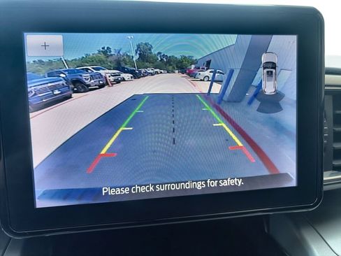 Used 2020 Ford Explorer XLT w/ Equipment Group 202A RWD image 15
