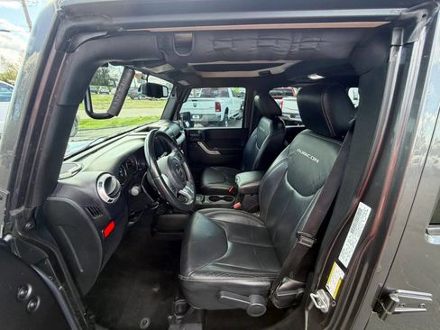 Used 2016 Jeep Wrangler Unlimited Rubicon image 14