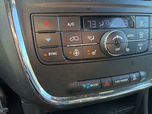 Used 2018 Dodge Grand Caravan GT image 30