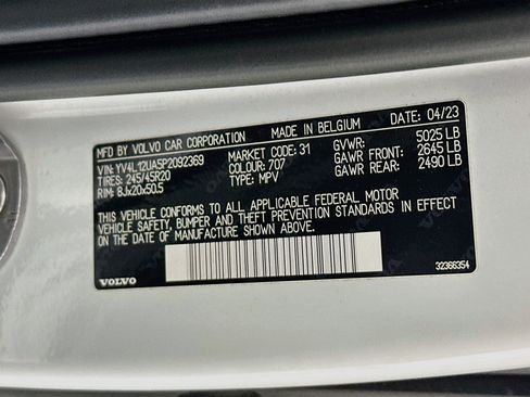 Used 2023 Volvo XC40 B5 Ultimate w/ Protection Package Premier AWD/4WD image 12
