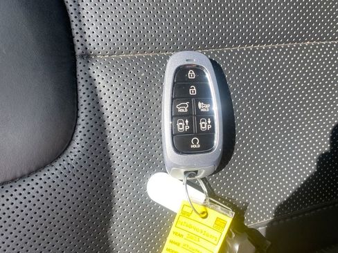 Used 2023 Hyundai Santa Fe Calligraphy AWD/4WD image 30