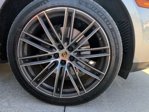 Used 2021 Porsche Macan S AWD/4WD image 5