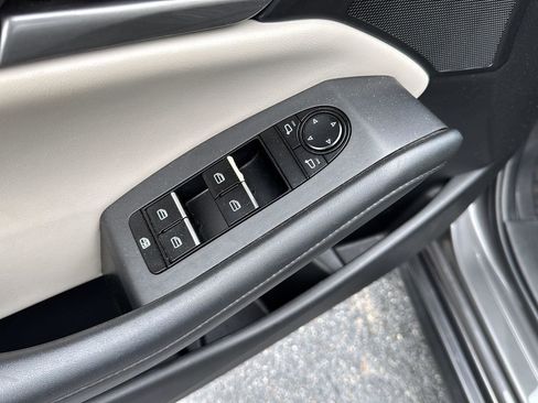 Used 2020 MAZDA MAZDA3 Select Package image 27