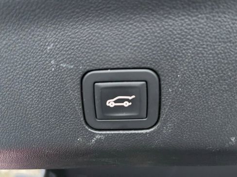 Used 2025 Chevrolet Tahoe RST w/ Comfort Package image 13