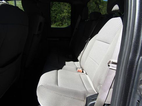 Used 2018 Ford F150 XLT w/ Equipment Group 301A Mid image 26