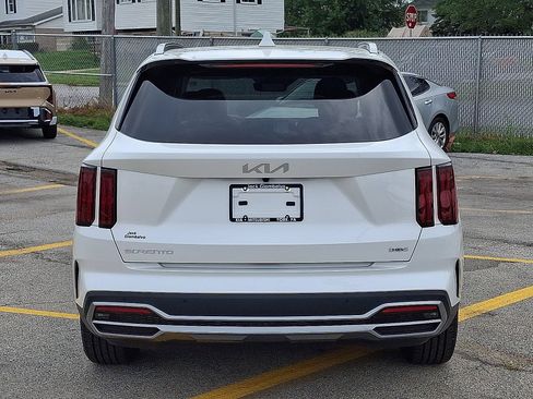 Certified 2023 Kia Sorento SX Prestige w/ Panoramic Sunroof Package AWD/4WD image 6