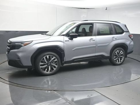 New 2026 Subaru Forester Touring AWD/4WD image 4