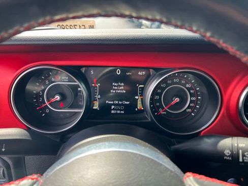 Used 2021 Jeep Gladiator Rubicon AWD/4WD image 18
