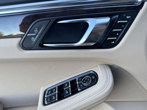 New 2026 Porsche Macan S image 9