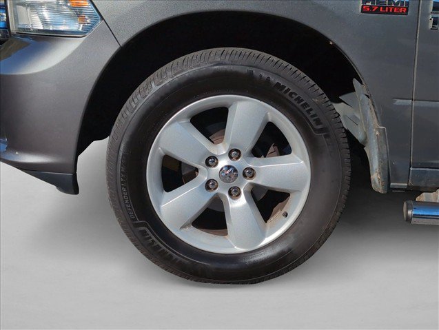 Used 2013 RAM 1500 Express RWD image 27