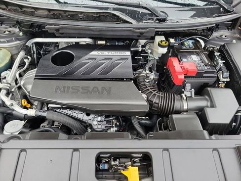Used 2023 Nissan Rogue SV image 30