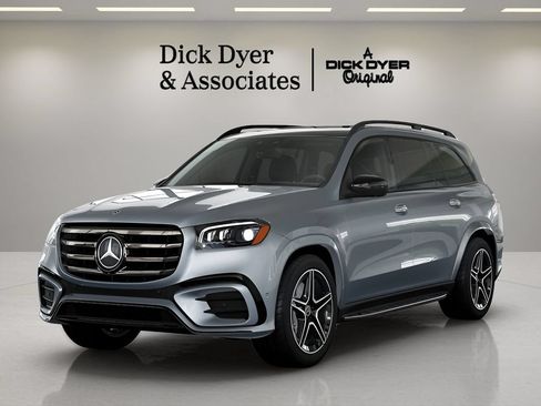 Used 2025 Mercedes-Benz GLS 450 4MATIC image 30