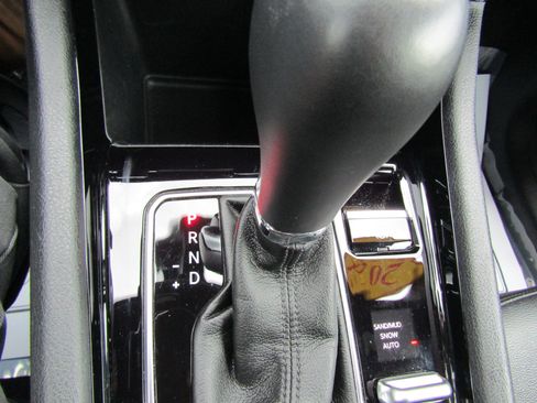 Used 2024 Jeep Compass Limited AWD/4WD image 32