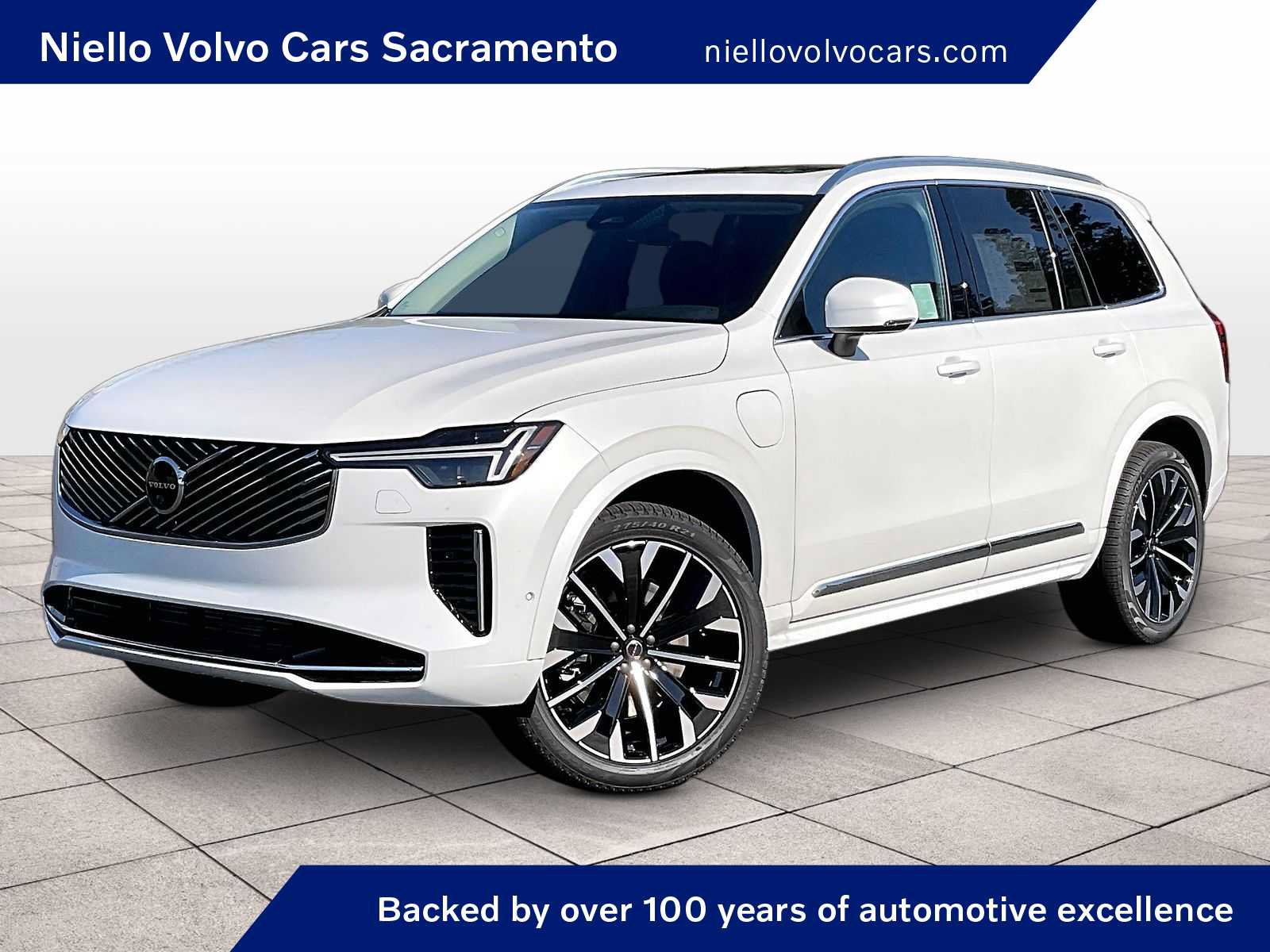 New 2026 Volvo XC90 T8 Plus w/ Protection Package AWD/4WD image 1