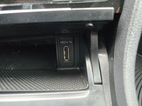 Used 2015 Volkswagen Golf SEL image 35