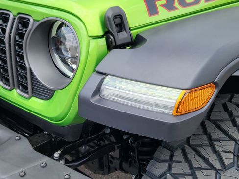 New 2025 Jeep Wrangler Unlimited Rubicon w/ Safety Group AWD/4WD image 9