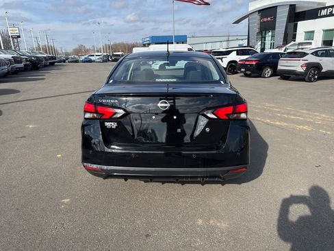 Used 2023 Nissan Versa S w/ Trunk Package image 4
