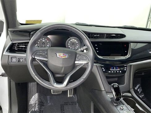 Certified 2024 Cadillac XT6 Sport w/ Technology Package image 22