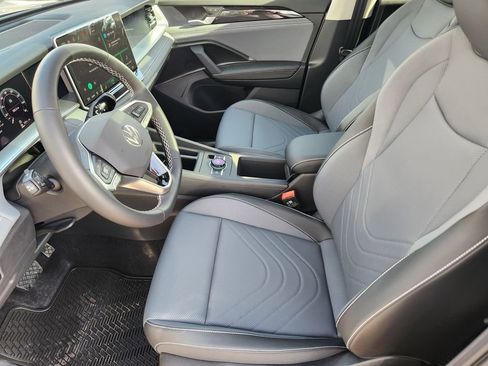 New 2026 Volkswagen Tiguan SE AWD/4WD image 7
