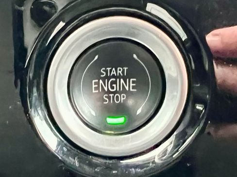 Used 2024 GMC Sierra 1500 SLE image 30