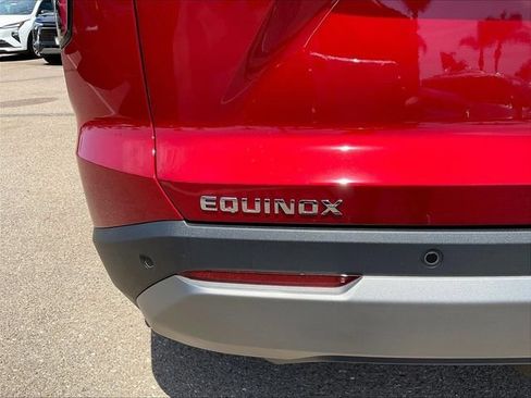 New 2026 Chevrolet Equinox LT w/ Safety and Technology Package FWD image 9