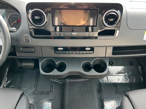 New 2026 Mercedes-Benz Sprinter 2500 image 13