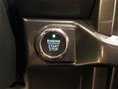 Used 2022 Ford F150 XLT w/ Equipment Group 302A High image 19