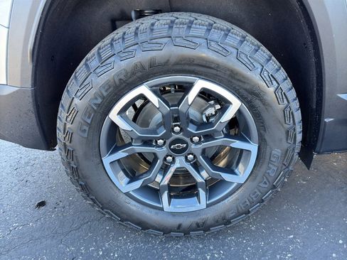 New 2026 Chevrolet Equinox ACTIV image 9